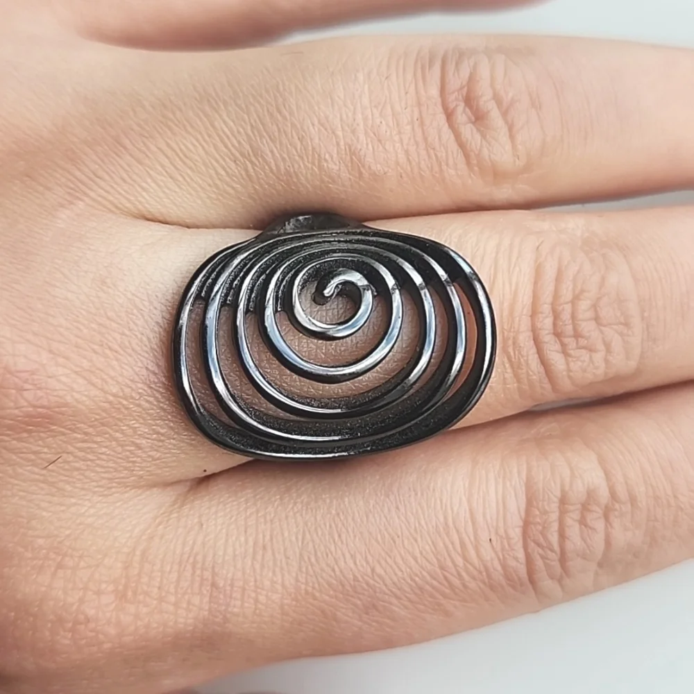 Premier Designs "Groovy" black hematite coated fashion ring size 9 - Picture 13 of 13